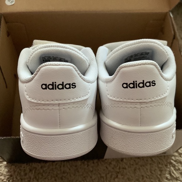 Toddler Sneakers - Picture 4 of 6